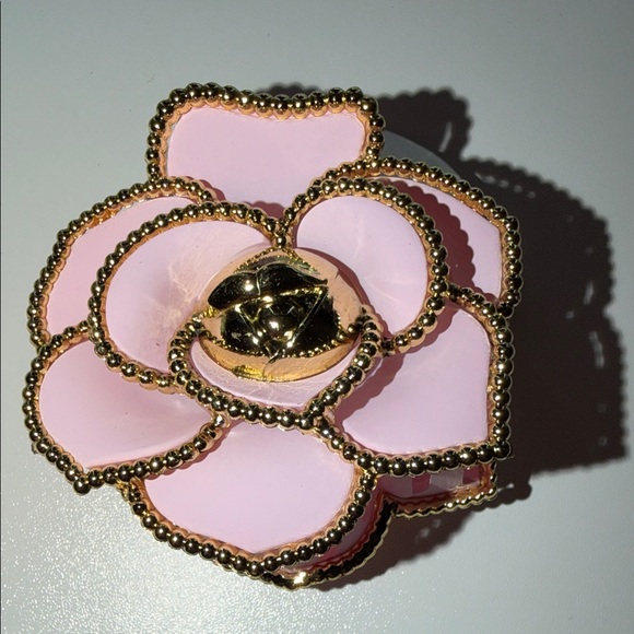 Floral Hair Clip - Picture 7 of 10